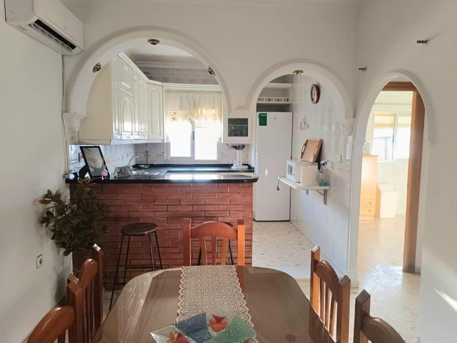 Bonita Casa En * Seville